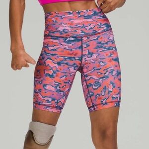 Lululemon Wunder Train High Rise Short 8" - Sz 16